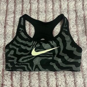 Nike Kids Reversible Sports Bra
